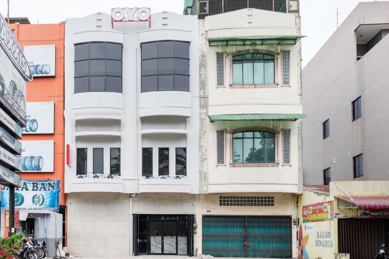Exterior & Views 1, Hotel O Theodore Homestay, Medan