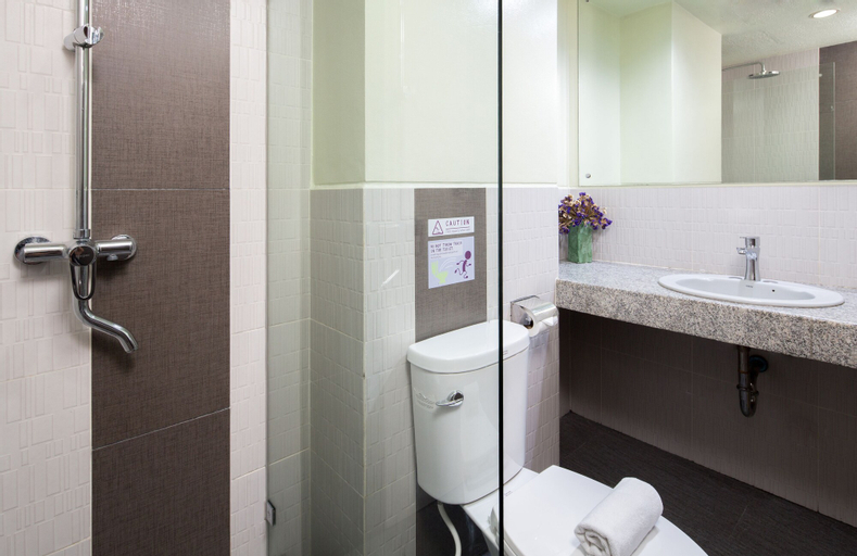Bathroom 6