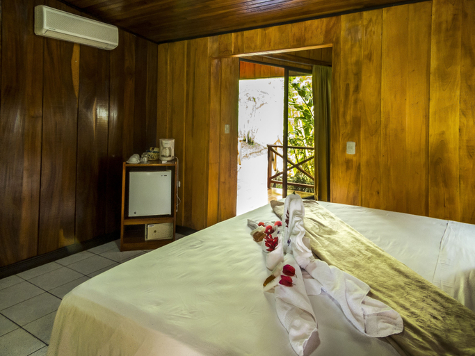 Bedroom 3, Arenal Waterfall Lodge, San Ramón