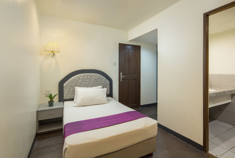 Bedroom 8