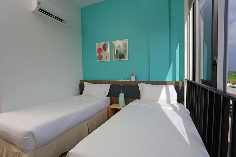 Bedroom 12