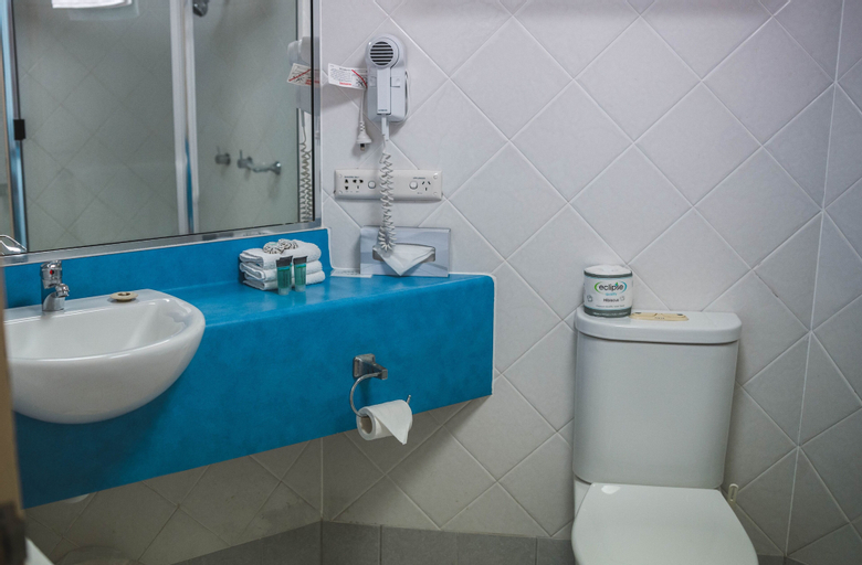 Bathroom 2