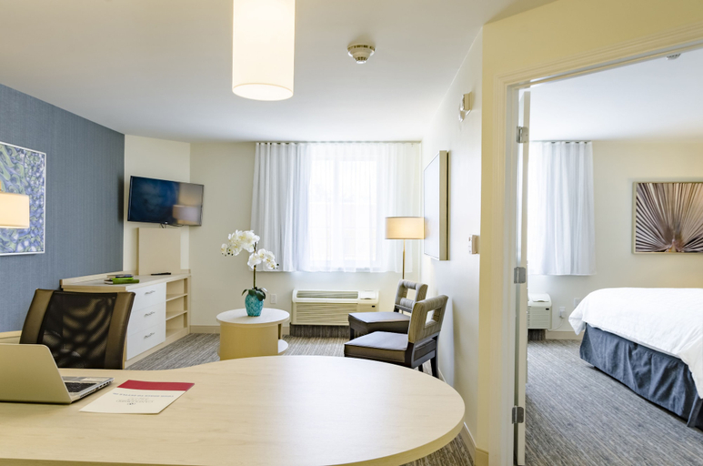 Bedroom 3, Candlewood Suites MIAMI INTL AIRPORT - 36TH ST, Miami-Dade