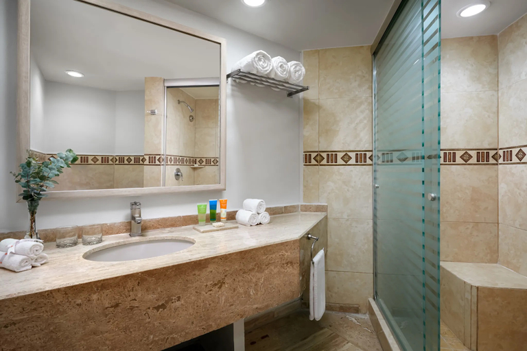 Bathroom, Sunscape Dorado Pacifico Ixtapa, José Azueta