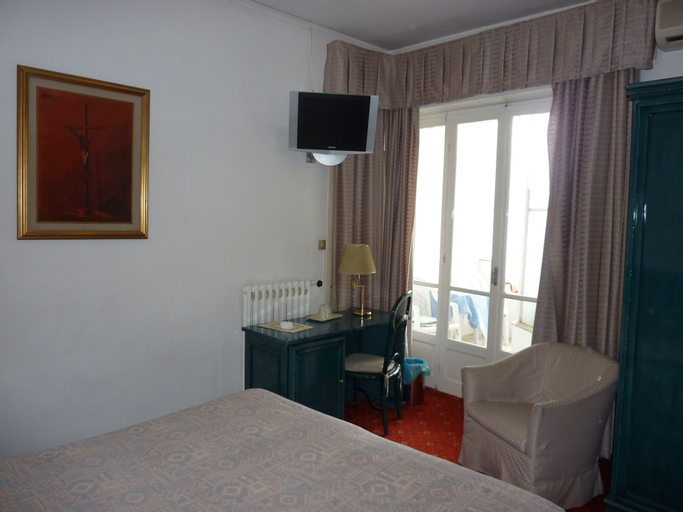 Bedroom 11