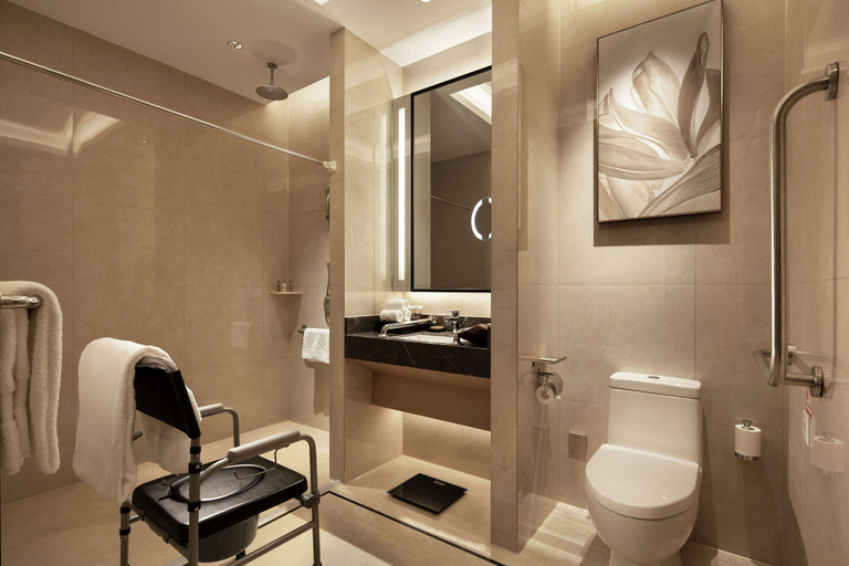 Bathroom 5, Doubletree by Hilton Yangzhou, Yangzhou