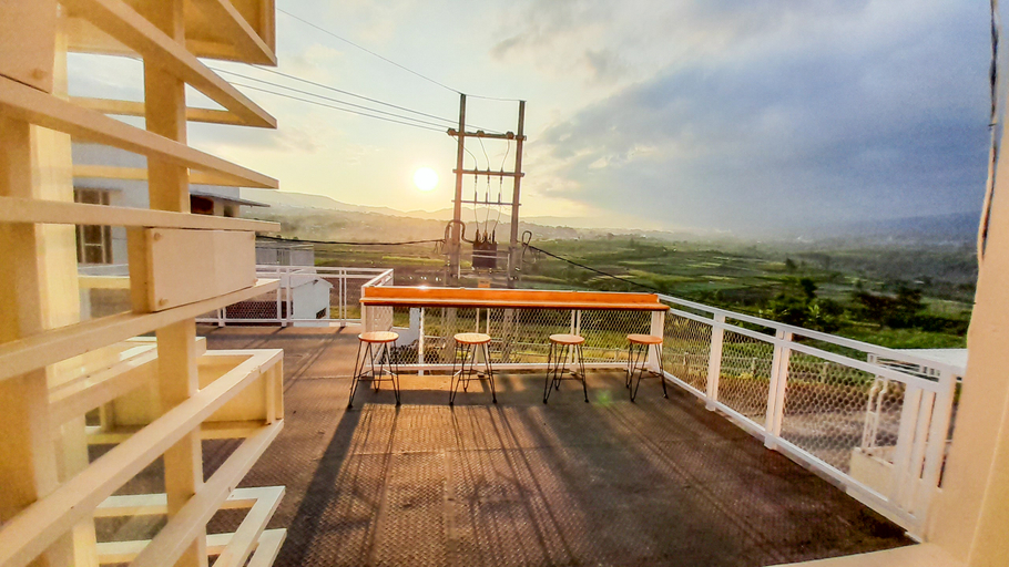 Others 2, Endah View Villa - Industrial Cozy Home, Malang