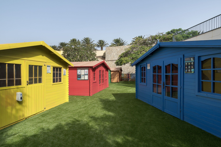 Exterior & Views 17
