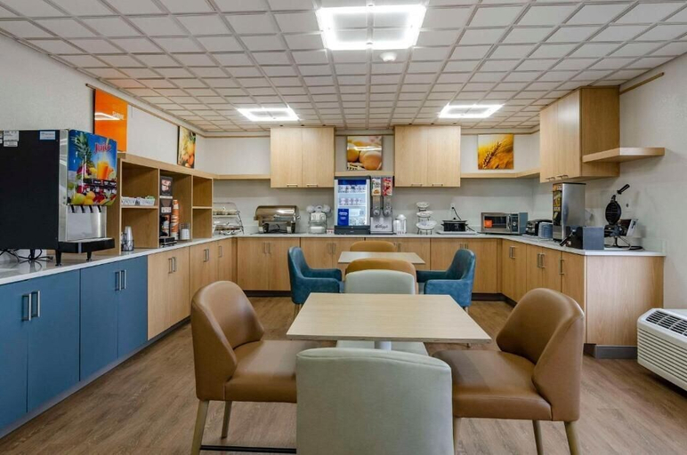 Food & Drinks 5, Comfort Inn Beckley, Raleigh