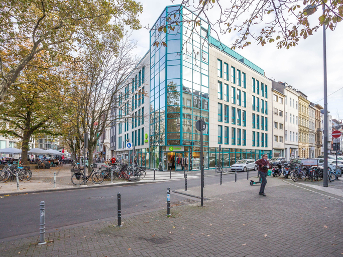 Exterior & Views 2, Limehome Köln Friesenplatz, Köln