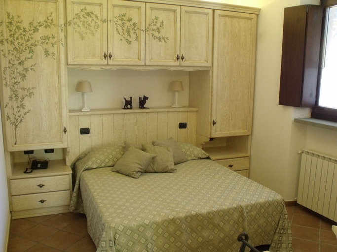 Bedroom 8