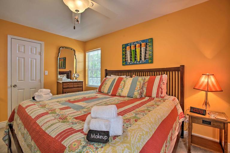 Bedroom 3, 'cloud 9 On The Coast' < 1 Mi to Beach!, Hancock