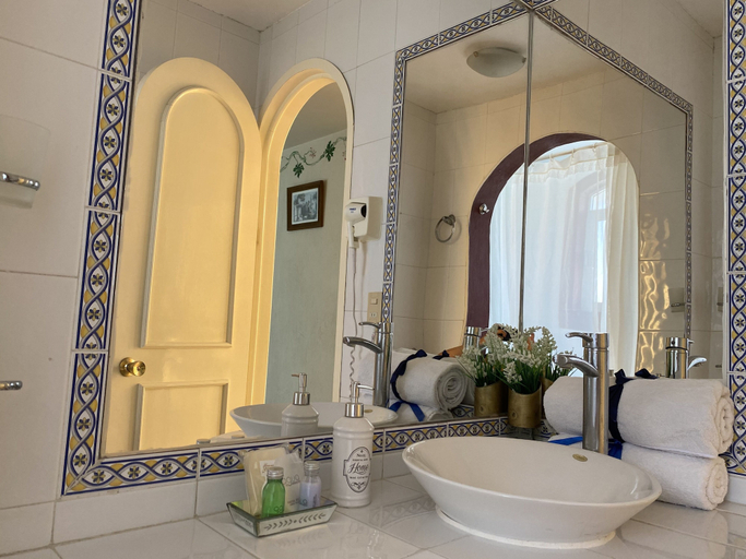 Bathroom, Hotel Casona Los Vitrales, Vetagrande