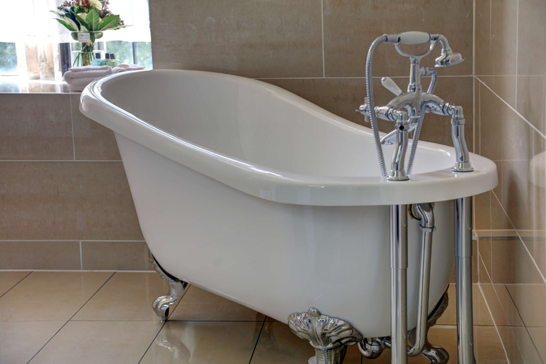 Bathroom 5, Hellaby Hall Hotel, BW Signature Collection, Rotherham