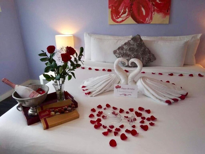 Bedroom 3, M Hotel, Miami-Dade