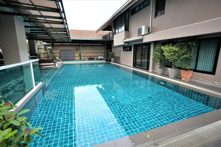 Sport & Beauty 5, Baan Tanwa - MRT Ratchadapisek, Din Dang