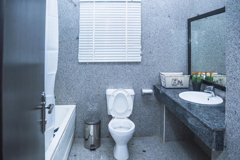 Bathroom, Lineech Apartments, AbujaMun