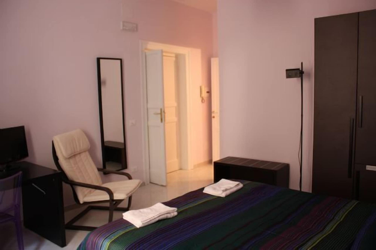 Bedroom 3, Ximenes 12, Trapani