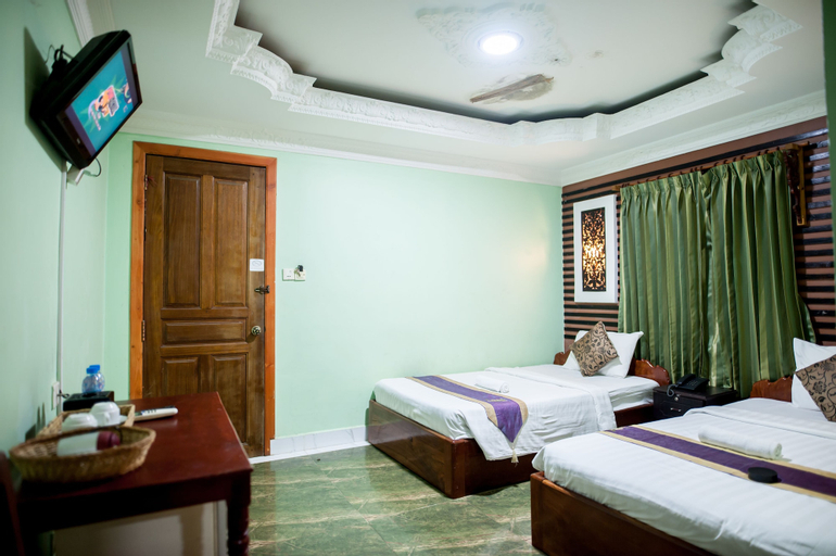 Bedroom 12