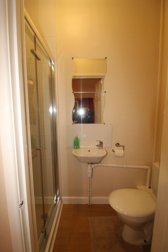 Bathroom 2, Middlecroft House, Derbyshire
