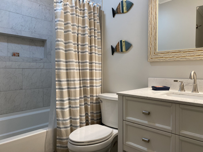 Bathroom 3, Hilton Head Island Beach & Tennis Resort, Beaufort