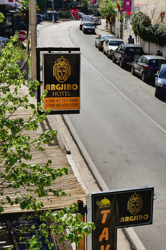 Others 4, Hotel Argjiro, Sarandës
