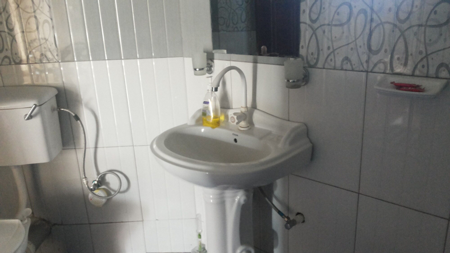 Bathroom 5
