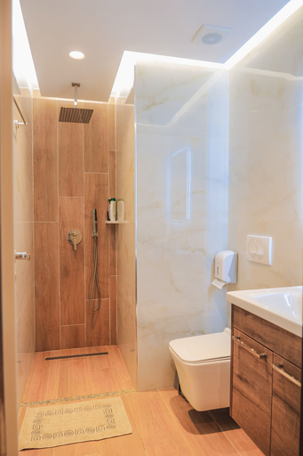 Bathroom 3, Foris Rooms, Vlorës