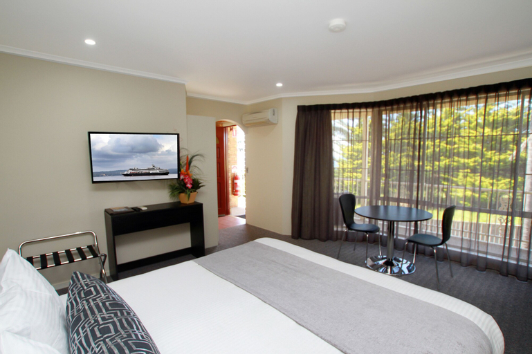 Bedroom 30