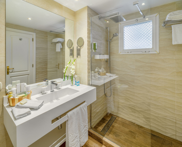 Bathroom, Hotel Jardín Tecina, Santa Cruz de Tenerife