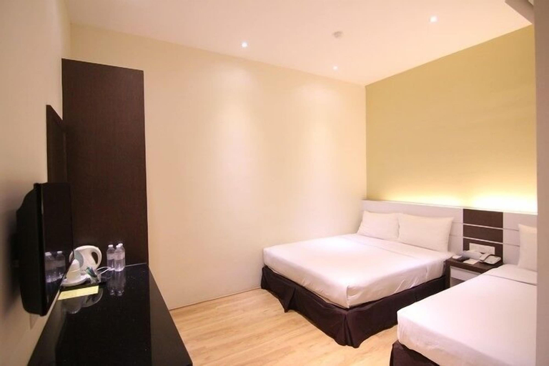 Bedroom 16
