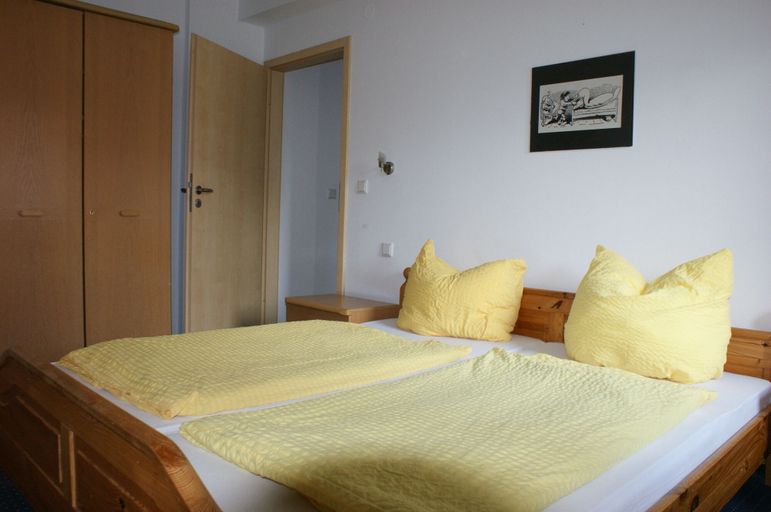 Bedroom 3, Hotel Forsthaus, Wolfenbüttel