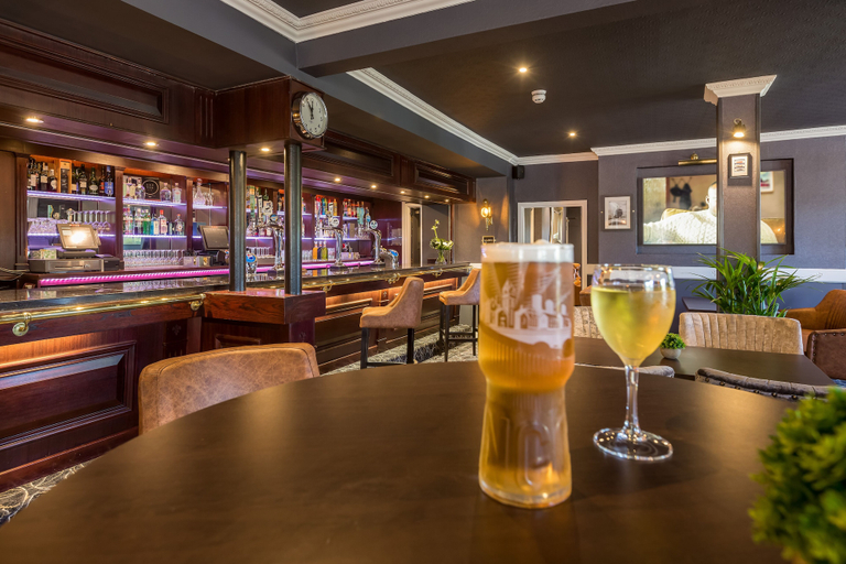 Food & Drinks 5, The Devon Hotel, Devon