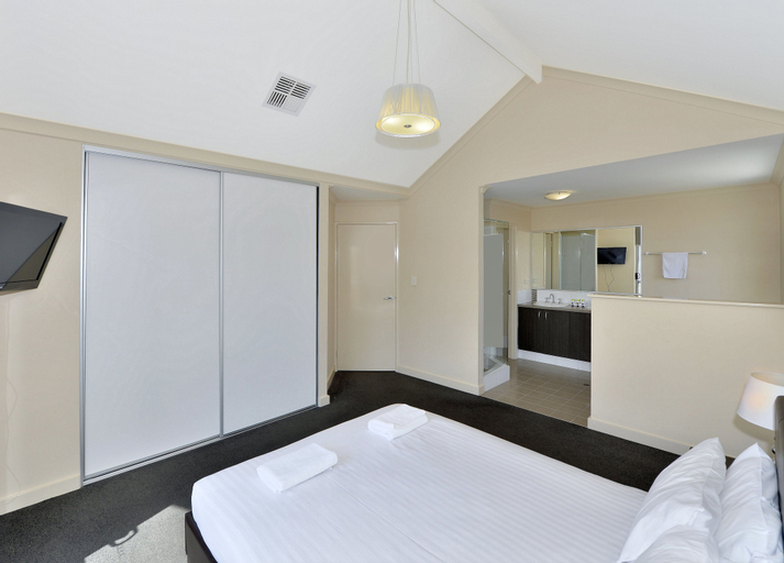 Bedroom 11