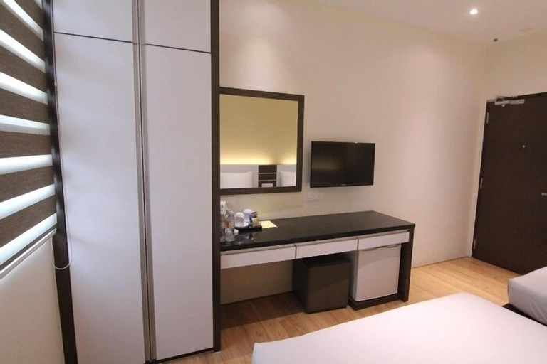 Bedroom 21