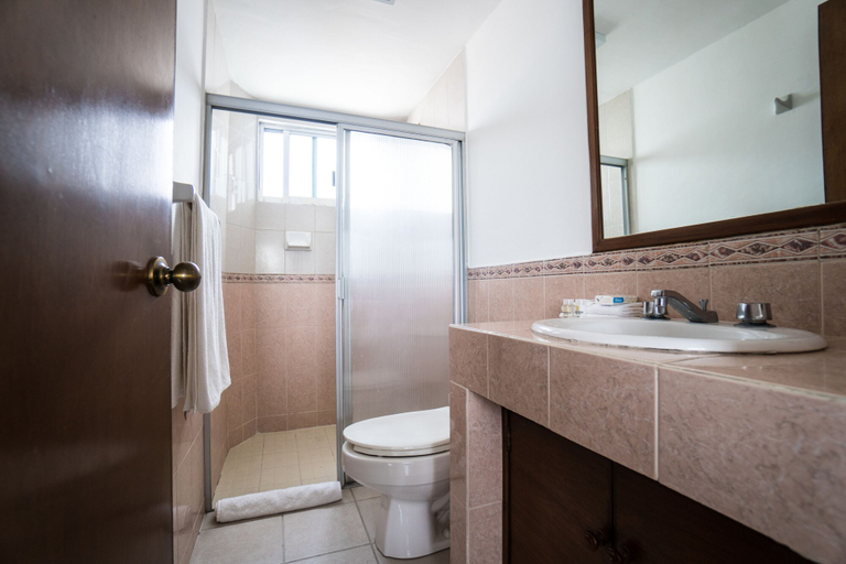 Bathroom 4, Hotel Suites Regina, Boca del Río