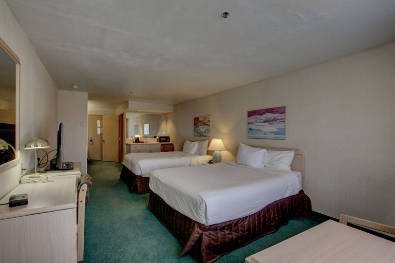 Bedroom 4, Shilo Inns Mammoth Lakes, Mono