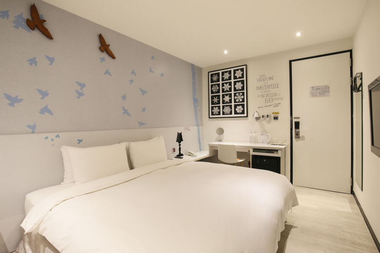 Bedroom 18