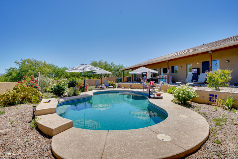 Sport & Beauty 1, Cozy Mtn-View Vail Home with Pool and Hot Tub!, Pima