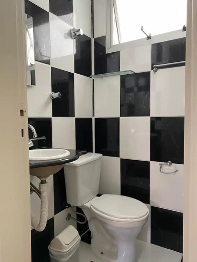 Bathroom 4, Apto na Enseada a 50 metros da praia, Guarujá