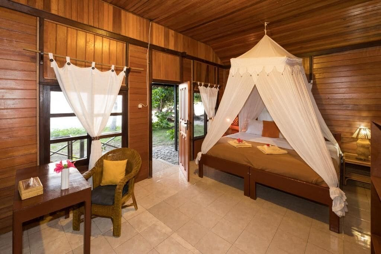 Bedroom 2, Murex Bangka Dive Resort, North Minahasa