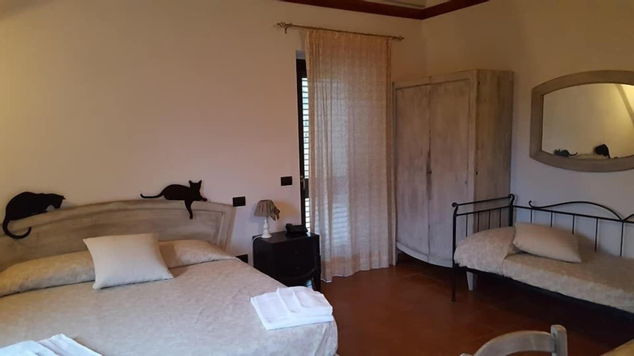Bedroom 25
