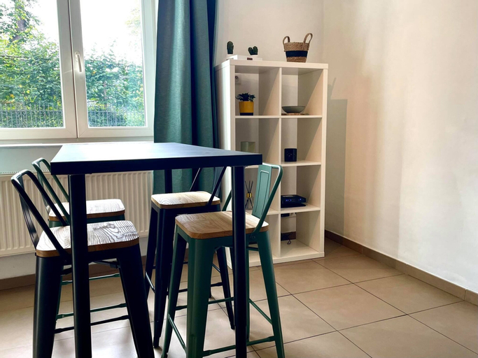 Dining Room 8