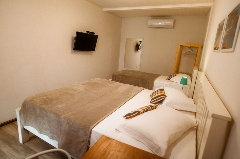 Bedroom 12