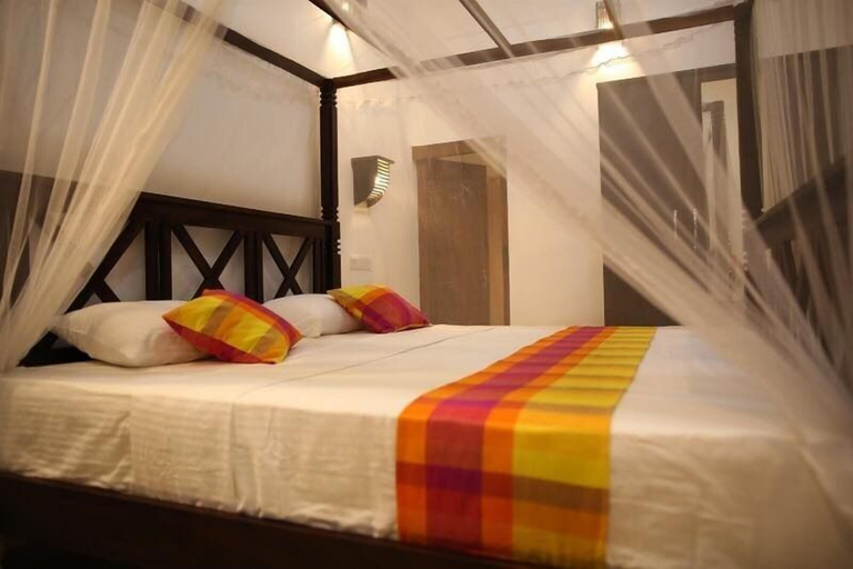 Bedroom 2, Villa Pinnawala, Rambukkana