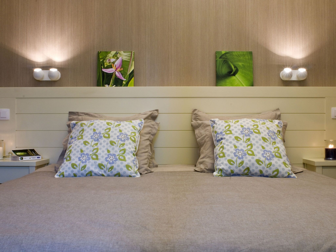 Bedroom 3, Comfortable Villa With Stove, Located in a Lake Area, Hainaut