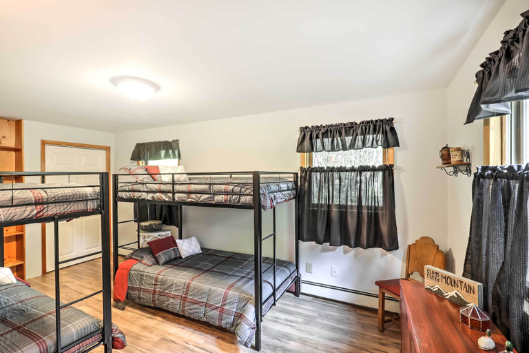 Bedroom 3, North Creek Cottage in the Adirondacks w/ Fire Pit, Warren