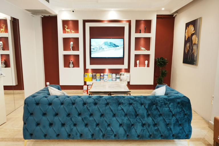 Others 2, Reyyan Hotel, Fatih