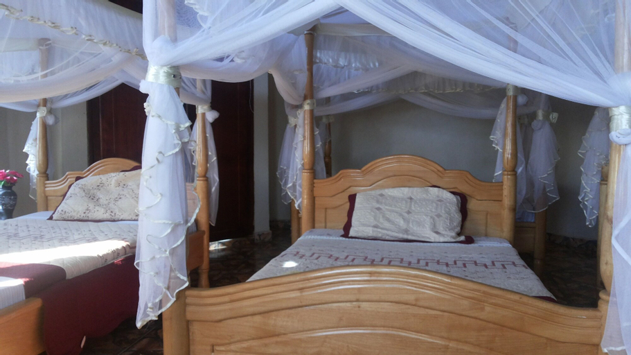 Bedroom 12