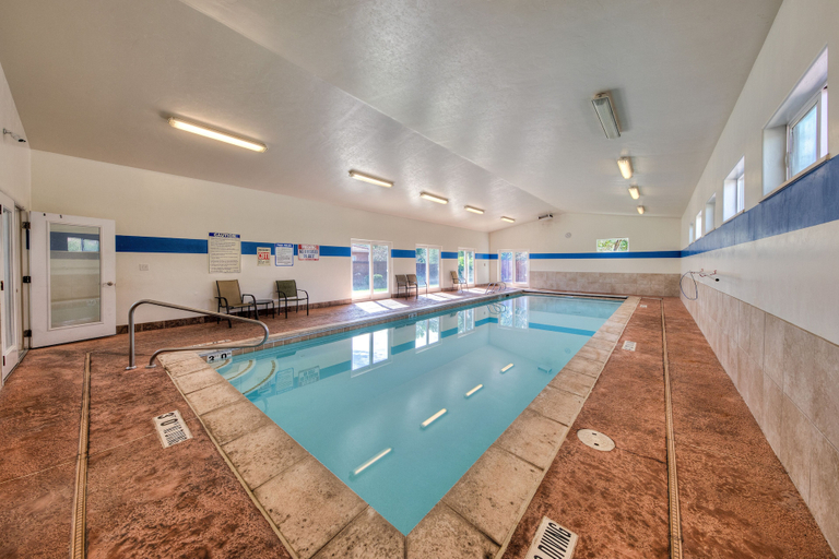 Sport & Beauty 4, Cottonwoods 419, Grand